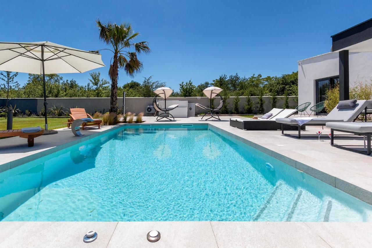 Villa Eni Medulin Sisan Heated Pool מראה חיצוני תמונה